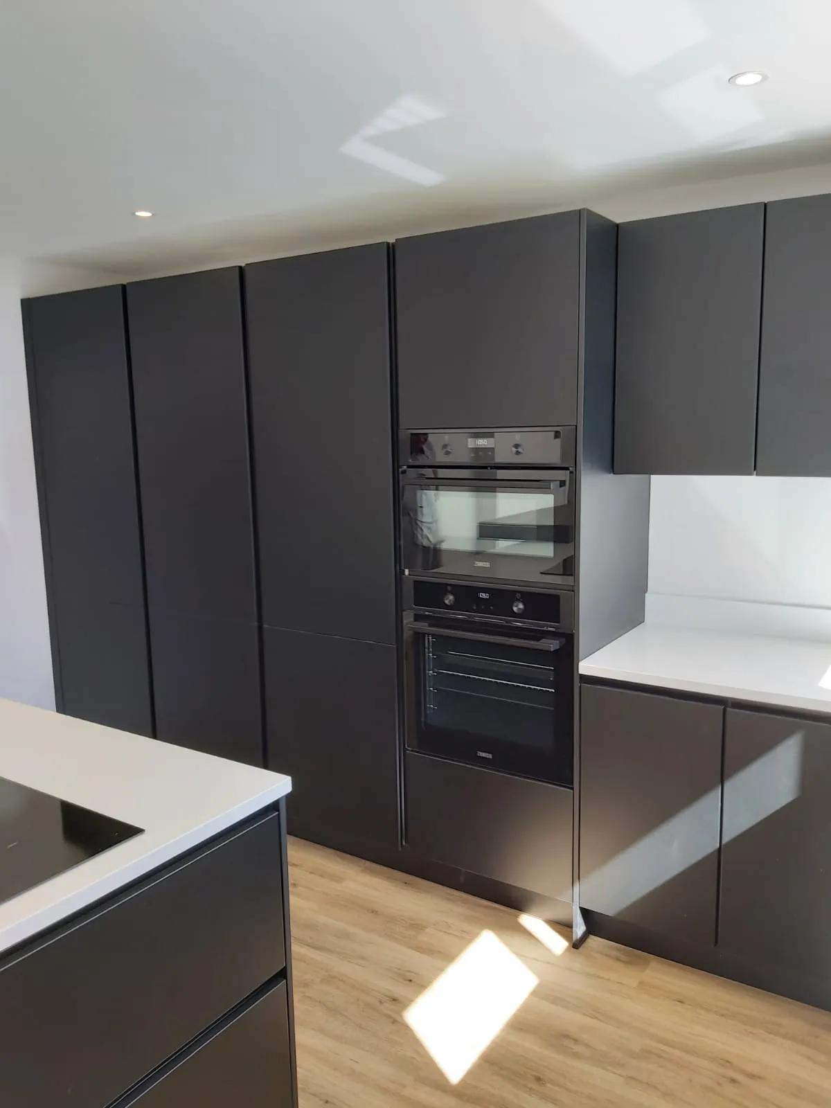 Compact Cashmere Kitchen, Leyland, photo 2