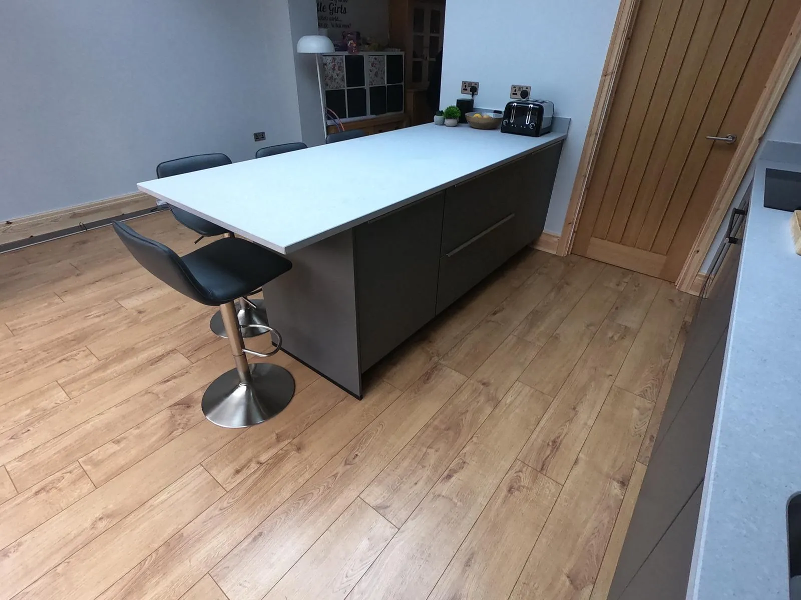 Cream Traditional Family Kitchen, Kirkham, photo 3