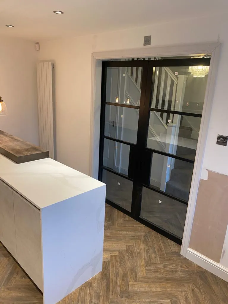 Indigo Shaker with Island, Clitheroe, photo 4